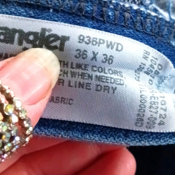 90's Vintage Wrangler High Waist Cut- Off Denim Cheeky Jean Shorts - Picture 3 of 15